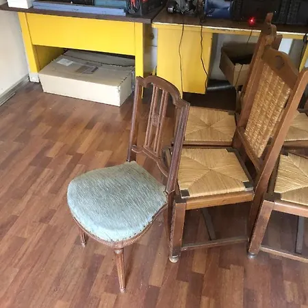 Maison D'Une Chambre Avec Piscine Partagee A Beychac Et Caillau